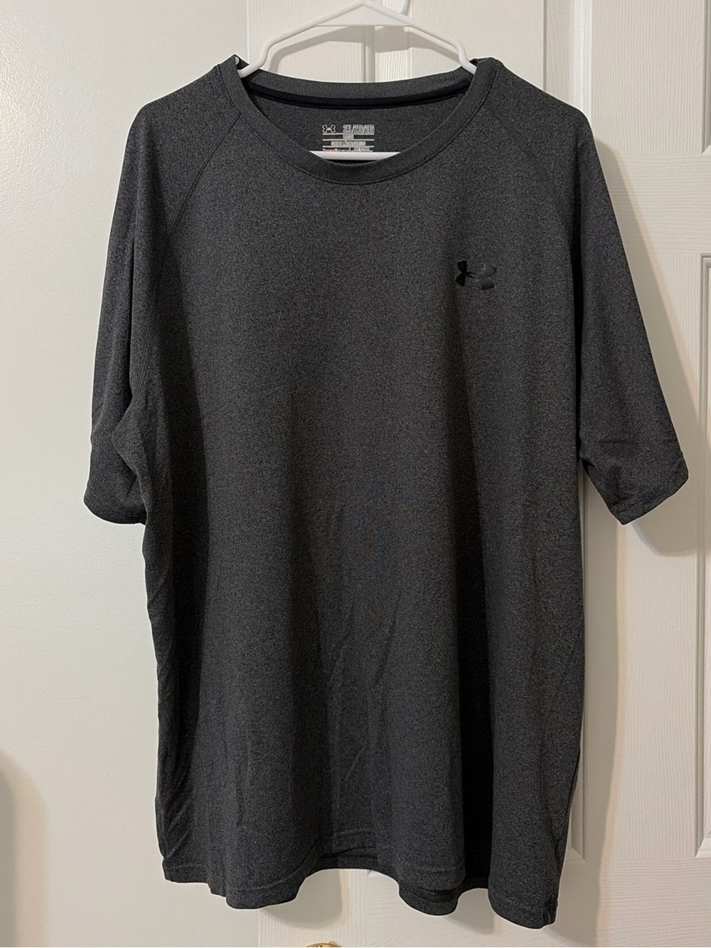Under Armour Men’s Short Sleeve Performance Tee — Charcoal Gray